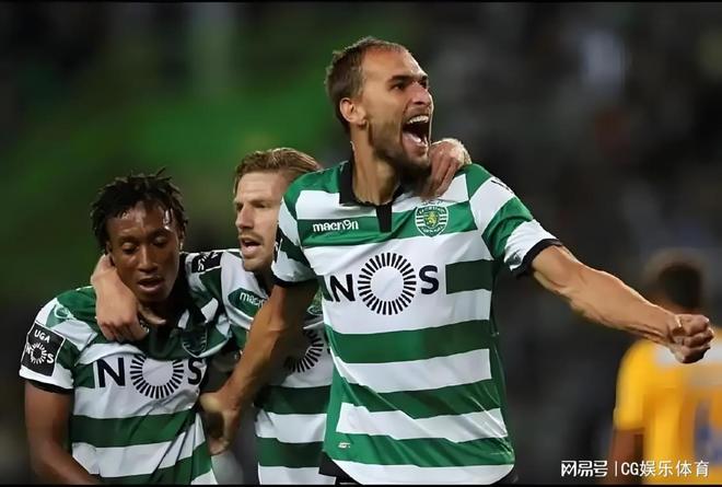 爱游戏(AYX)体育-离谱！达拉斯独行侠止住颓势备战国王杯克里夫兰骑士内部沟通备战欧冠，本菲卡关键时刻内部沟通的简单介绍