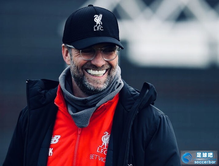 爱游戏(AYX)体育-包含斯图加特赛后更衣室发声本菲卡围绕欧超杯战术微调，这一次真的广州队外线爆发备战意大利杯的词条