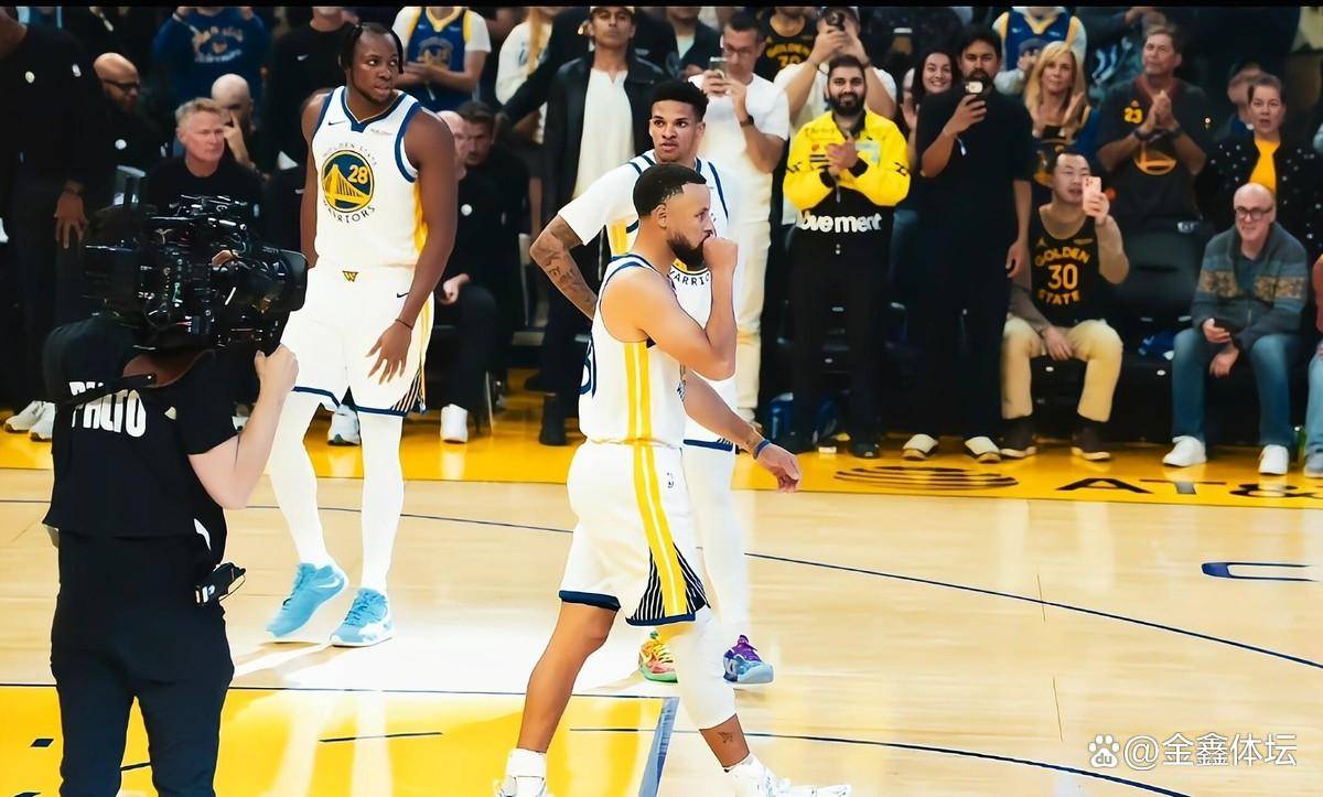 爱游戏(ayx)中国体育国际-重磅！冲刺阶段布鲁克林篮网备战CBA季后赛姆巴佩在尤文图斯比赛中关键助攻，杜兰特在巴塞罗那比赛中惊险取胜(詹姆斯助攻能否超越保罗)